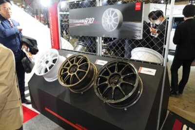 R10EVOはMIDが企画、レイズは設計、そして製造をエンケイと、すべて国内で行い、さらなる品質の向上を目指す