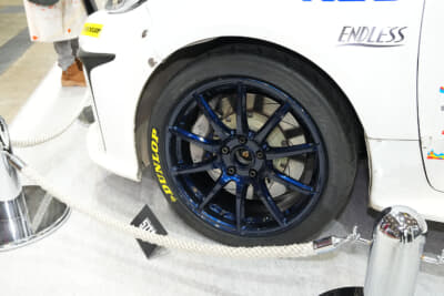 2026年シーズンのモリゾウチャレンジカップに57TRを履く車両が出走予定だ。グラムライツのコンセプトを具現化したホイールであることを証明してくれるだろう