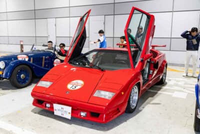 1989年式 ランボルギーニ カウンタック 25thアニバーサリー:生誕25周年を記念しオラチオ・パガーニがリファインした