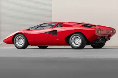 11万2000ドル（邦貨換算約1億7400万円）で落札されたランボルギーニ「カウンタックLP400」（C）Courtesy of RM Sotheby's