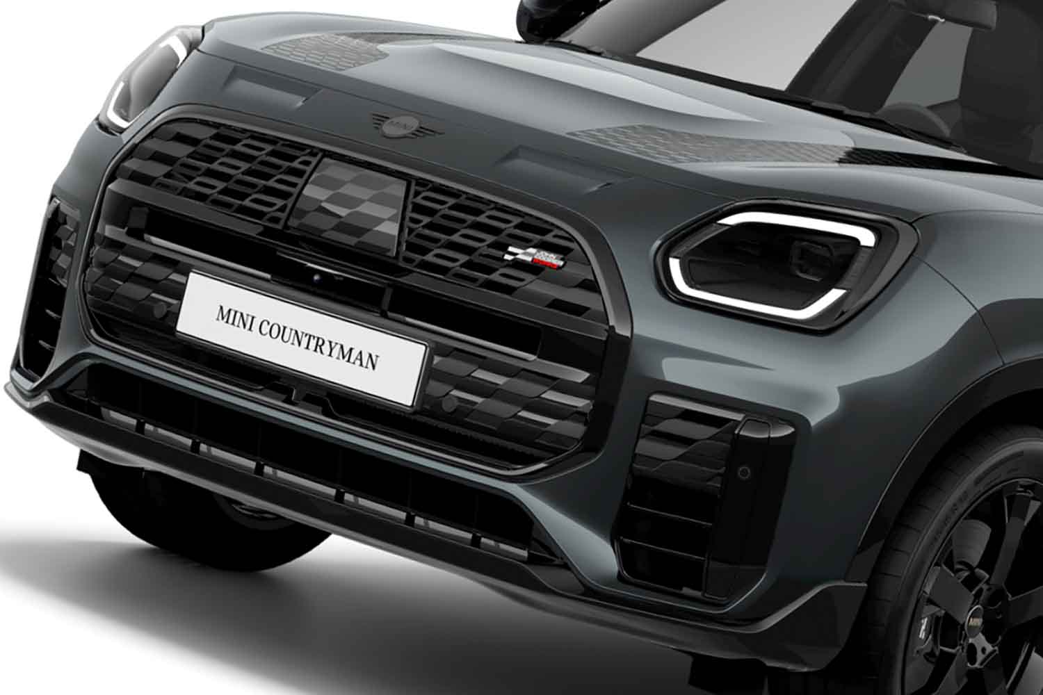 漆黒の闇の世界を演出⁉︎ ミニ・カントリーマンの特別仕様はその名も「MINI Countryman Shadow Edition」!