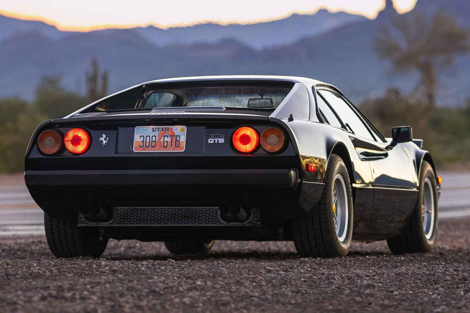 ランボルギーニのエンジニアが整備したフェラーリ「308GTB」が約1390万