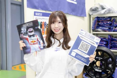 スパルコブースを彩るのは、生田ちむさん