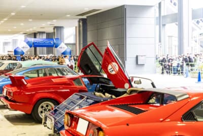 歴史を彩った名作から最新のハイパフォーマーまでが肩を並べるNCCRならではの風景。時代を超越したデザインの競演が、訪れたすべてのクルマ好きの心を熱くさせてくれる