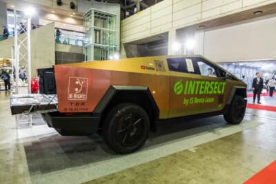 テスラ サイバートラック： スペースX社のロケットにも使用される特殊ステンレス合金のボディ