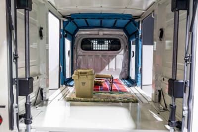 ダイハツ ハイゼット トラック ジャンボ EXTEND3：広大な居住空間。室内長2m70cmは、軽トラの常識を覆すハイエース級のサイズだ