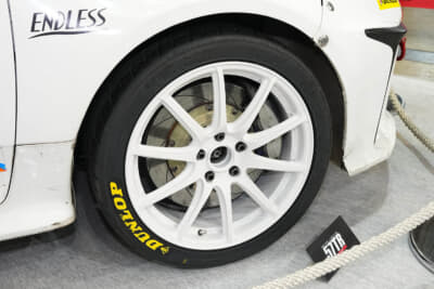 グラムライツ57TRの競技用スペックがホワイトの57TRRALLY