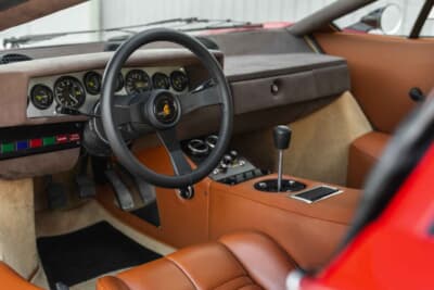 11万2000ドル（邦貨換算約1億7400万円）で落札されたランボルギーニ「カウンタックLP400」（C）Courtesy of RM Sotheby's