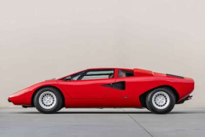 11万2000ドル（邦貨換算約1億7400万円）で落札されたランボルギーニ「カウンタックLP400」（C）Courtesy of RM Sotheby's