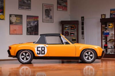 98万5000ドル(邦貨換算約1億5122万円)で落札されたポルシェ「914/6R」(C)Courtesy of RM Sotheby's