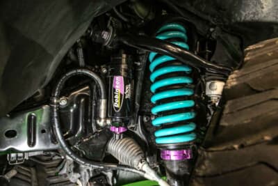 トヨタ ランドクルーザー250：高級サスペンションとして名高いドビンソンの3WAYで大胆なリフトアップも施している