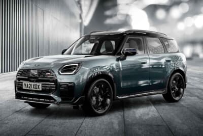 MINI Countryman Shadow Edition：シックで落ち着いていながらもエキサイティングな佇まい