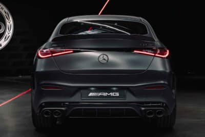 メルセデスAMG GLC 53 4MATIC+:ゴールデンアクセントパッケージの設定でテックゴールド加飾を散りばめた魅力的な外装