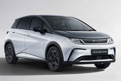 BYD DOLPHIN:ロングレンジモデルにはボディカラーがスキーホワイト/ハーバーグレーの2トーンも用意