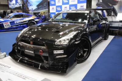 現役バリバリのタイムアタック仕様GT-Rを手掛けたのはグローバルオート。発売されたばかりなR888RDの新サイズを装着する