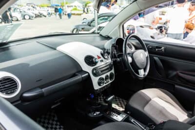 VWビートル：基本は純正を活かしつつ、外観のワイルドさとは対照的に快適な室内空間が保たれている