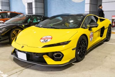 2025年式 ランボルギーニ テメラリオ:ウラカンの後継として誕生した新世代のV8ハイブリッド・ベイビーランボ。イエローのボディに最新のライトシグネチャーが映え猛牛の新たな挑戦を予感させるフロントマスクだ