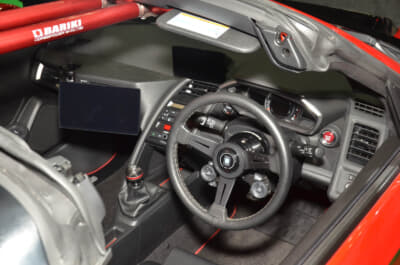 BARIKI S660 TYPE-B：ステアリングはナルディのクラシックで大人の雰囲気