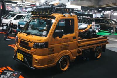 オフローダーの雰囲気と実用性を両立したキャラバンミニトラック