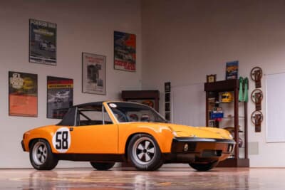 98万5000ドル(邦貨換算約1億5122万円)で落札されたポルシェ「914/6R」(C)Courtesy of RM Sotheby's