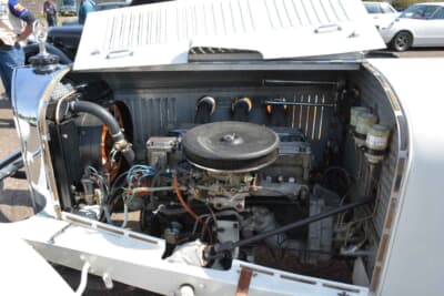 ゴジーSS：メルセデス280S用の直列6気筒ユニット。信頼性とメンテナンス性を確保し、日常的な走行を可能にしている