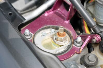 ダイハツ コペン：サスペンションは当然ながら車高調。減衰力に加えキャンバーも調整できるので、サーキットやタイヤに合わせてセットアップしたい