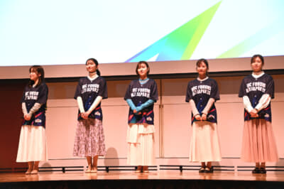 中京地区のテレビ局から秋元風花(中京テレビ)、友廣南実(CBCテレビ)、纐纈琴巴(東海テレビ)、吉冨千鶴(メ~テレ)、平賀吏桜(テレビ愛知)の5名のアナウンサーによる応援サポーターも結成されました