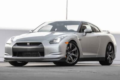 10万800ドル（邦貨換算約1695万円）で落札された日産「GT-R」（C）Courtesy of RM Sotheby's
