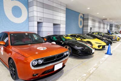 歴史を彩った名作から最新のハイパフォーマーまでが肩を並べるNCCRならではの風景。時代を超越したデザインの競演が、訪れたすべてのクルマ好きの心を熱くさせてくれる