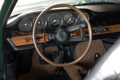 11万2000ドル（邦貨換算約1740万円）で落札されたポルシェ「911」（C）Courtesy of RM Sotheby's