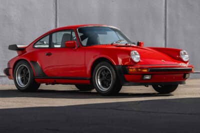 24万800ドル(邦貨換算約3756万円)で落札されたポルシェ「911ターボ」(C)Courtesy of RM Sotheby's