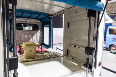 ダイツ ハイゼットトラック ジャンボ EXTEND3：足元をタフに演出するオフロードタイヤ。ベージュのボディとのコントラストが美しい