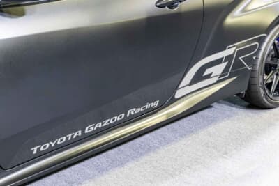 GRヤリス Sébastien Ogier 9x World Champion Edition：オジエ・エディションであることを主張する繊細なグラフィック