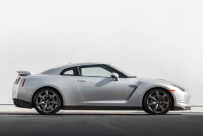 10万800ドル（邦貨換算約1695万円）で落札された日産「GT-R」（C）Courtesy of RM Sotheby's