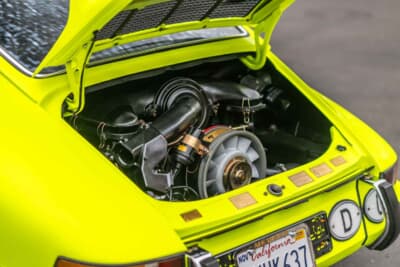 72万5000ドル（邦貨換算約1億1300万円）で落札されたポルシェ「911カレラRS2.7」（C）Courtesy of RM Sotheby's