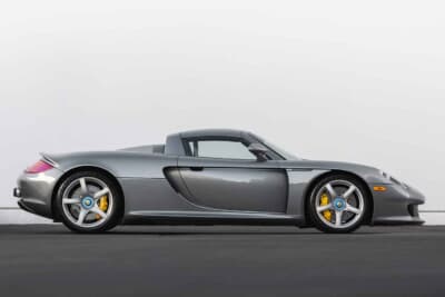 308万5000ドル（邦貨換算約4億8100万円）で落札されたポルシェ「カレラGT」（C）Courtesy of RM Sotheby's