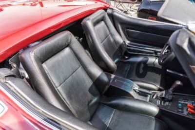 シボレー コルベットC3コンバーチブル：乗って楽しいクルマは、屋根を開ければもっと楽しいに違いない