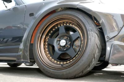 ダイハツ コペン：ホイールはワークのマイスターCR01で、サイズは前後とも8J×16+3をチョイス。組み合わせるのはシバタイヤのR23で205/45-16だ