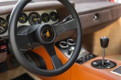 11万2000ドル（邦貨換算約1億7400万円）で落札されたランボルギーニ「カウンタックLP400」（C）Courtesy of RM Sotheby's