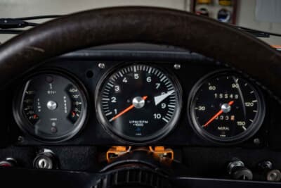 98万5000ドル(邦貨換算約1億5122万円)で落札されたポルシェ「914/6R」(C)Courtesy of RM Sotheby's