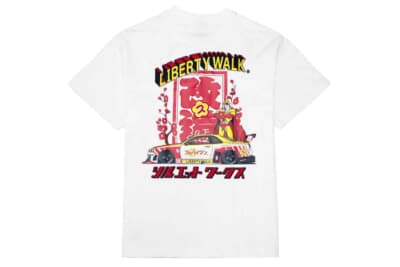 アパレル商品も大人気のリバティウォーク。今回のコラボでは「LIBERTY WALK×スッパイマン」のコラボTシャツとパーカーも登場