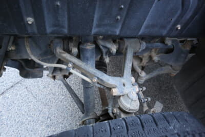 三菱製の1/2tトラックの