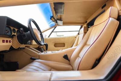 41万7500ドル（邦貨換算約6520万円）で落札されたランボルギーニ「カウンタック25thアニバーサリー」（C）Courtesy of RM Sotheby's