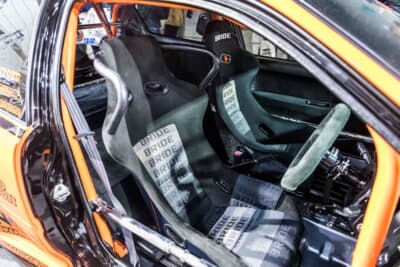 ホンダ シビック：BRIDE製のバケットシートを2脚装備。背面のシェルまでこだわり抜かれた配置は、ショーカーとしての「見せる」意識の高さを象徴している