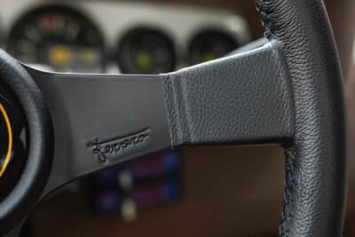 11万2000ドル（邦貨換算約1億7400万円）で落札されたランボルギーニ「カウンタックLP400」（C）Courtesy of RM Sotheby's