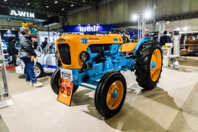 ランボルギーニ 3352R：オートサロンのなかで時を超えたオーラを放つ伝説の農耕機