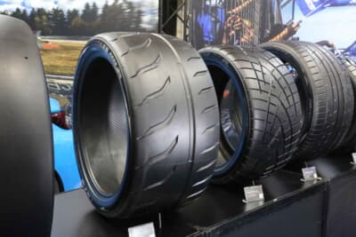 PROXES R888RやPROXES R1Rも展示された