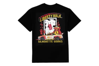 アパレル商品も大人気のリバティウォーク。今回のコラボでは「LIBERTY WALK×スッパイマン」のコラボTシャツとパーカーも登場