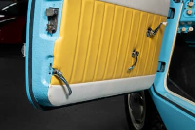 アンフィカー770:二重にロックされるドアハンドルが安全性を担保する