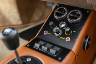 11万2000ドル（邦貨換算約1億7400万円）で落札されたランボルギーニ「カウンタックLP400」（C）Courtesy of RM Sotheby's